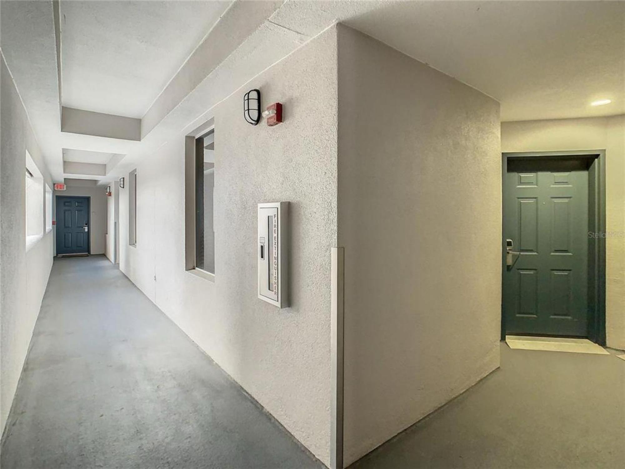 Blue Heron Retreat: Proximity & Dining Convenience Apartment