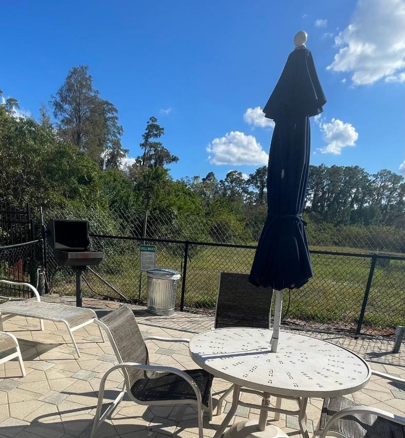 Disney 1 Mile , Blue Heron 1 Room 2 Bath,Amenities,6 Guests, Walk To Restaurants, No Fees At Check In Appartement