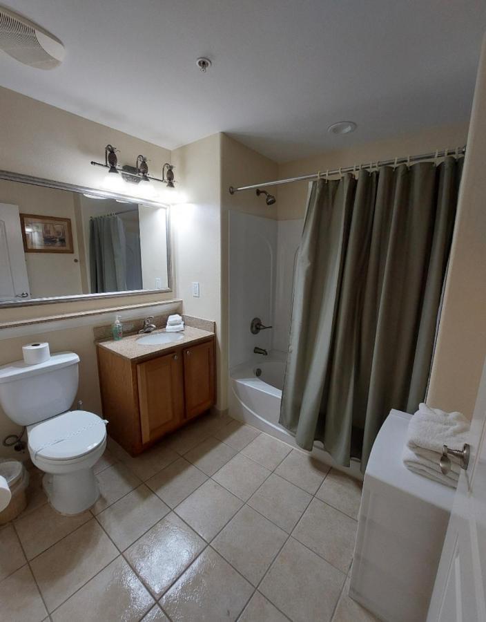Disney 1 Mile , Blue Heron 1 Room 2 Bath,Amenities,6 Guests, Walk To Restaurants, No Fees At Check In Appartement Orlando