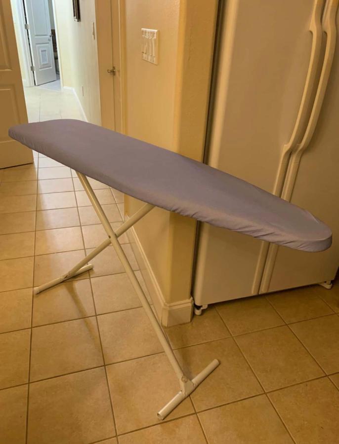 Disney 1 Mile , Blue Heron 1 Room 2 Bath,Amenities,6 Guests, Walk To Restaurants, No Fees At Check In Appartement Orlando